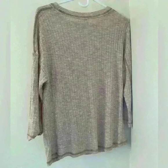 Anthropologie Front Knot Shirt Size Med Oatmeal Color - Picture 6 of 8